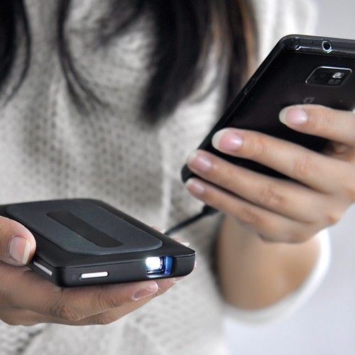 Mini Proiettore per SmartPhone e Tablet – TechBlog
